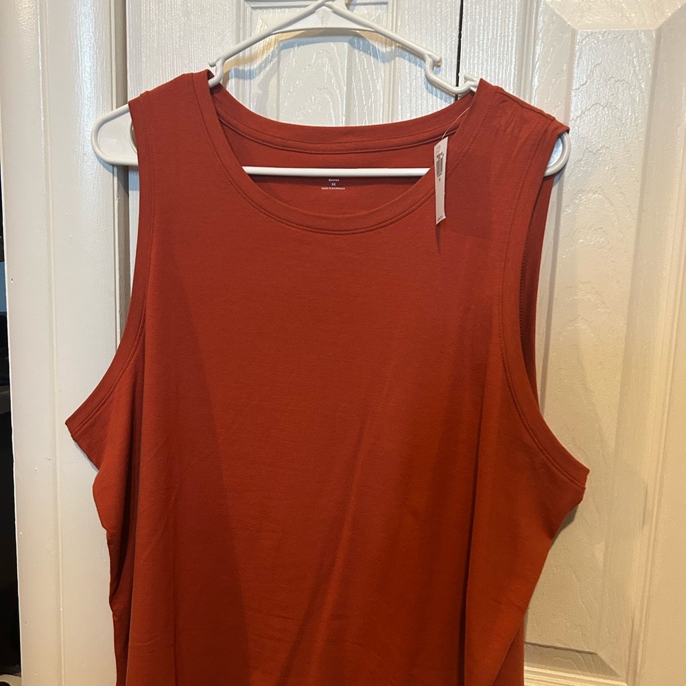 Women's Sleeveless Rust Top